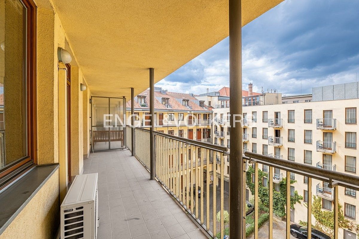 Kancelář · 147 m² · Praha - Smíchov, okres Praha 5, Hlavní město Praha - 3
