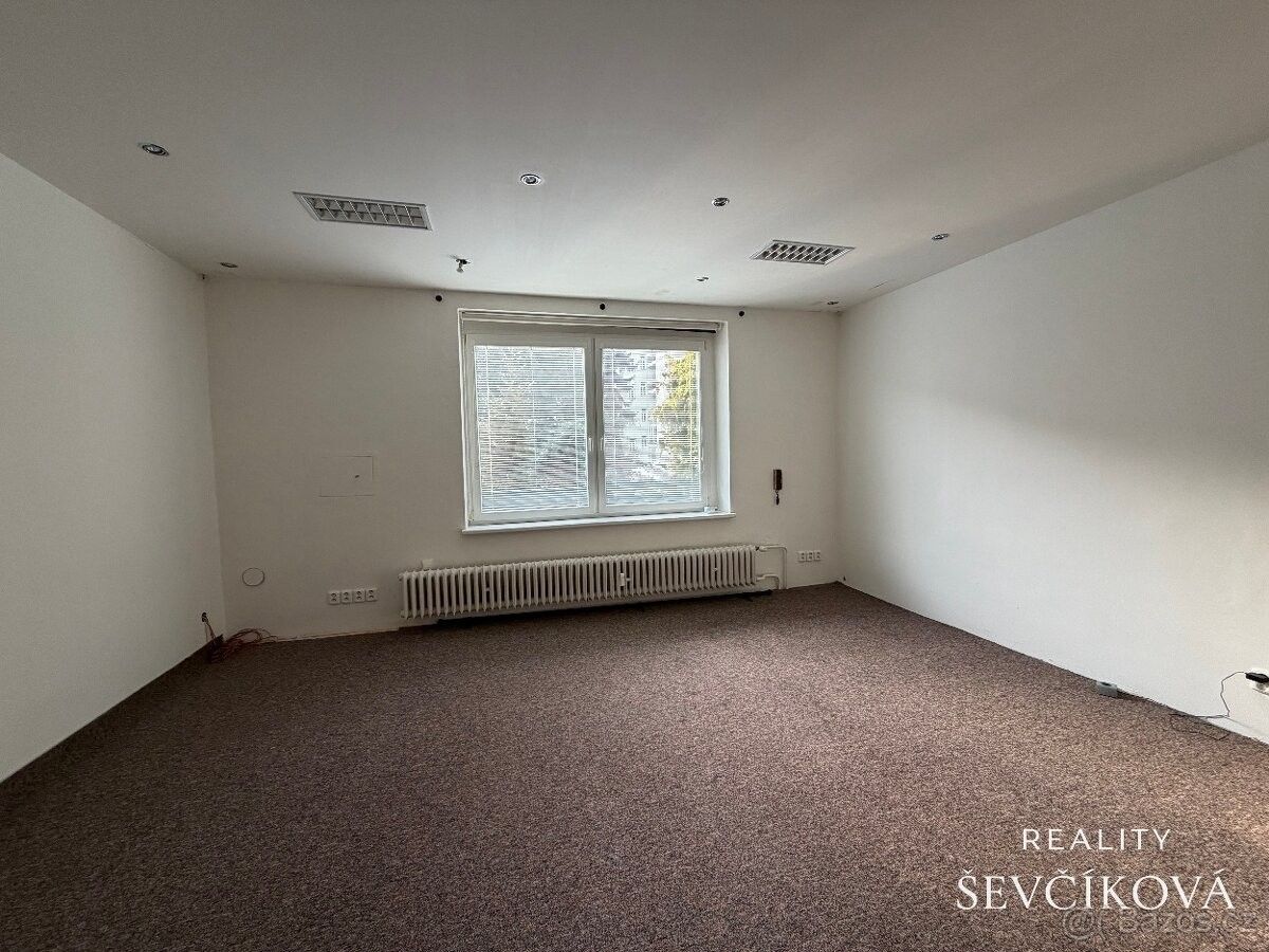 Kanceláře, Hradec Králové, 500 02