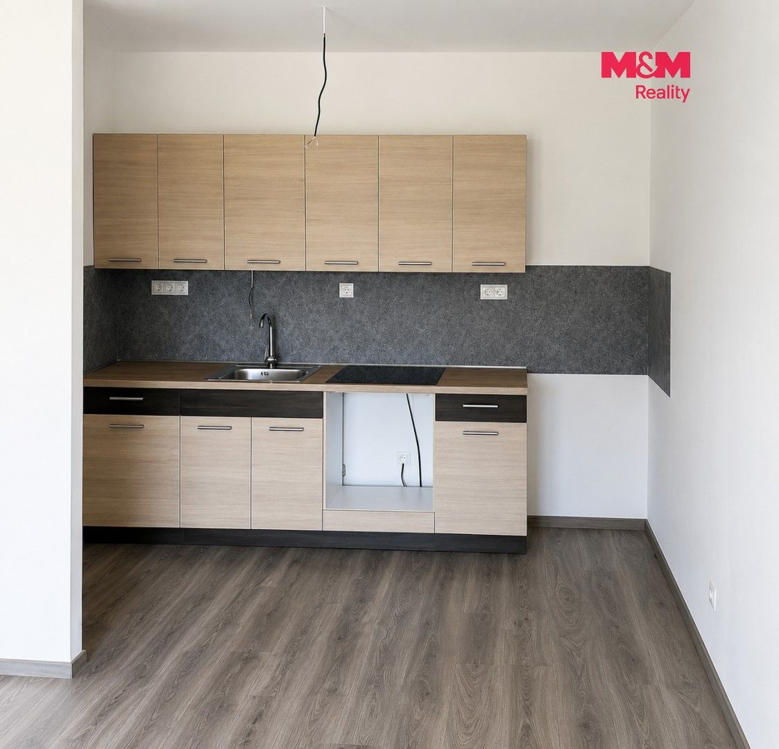 Byt 1+kk · 28 m² · Polná - 3