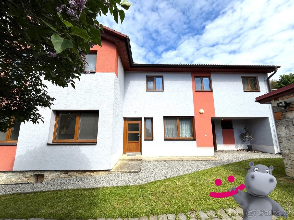 Rodinné domy, Knínice, 679 34