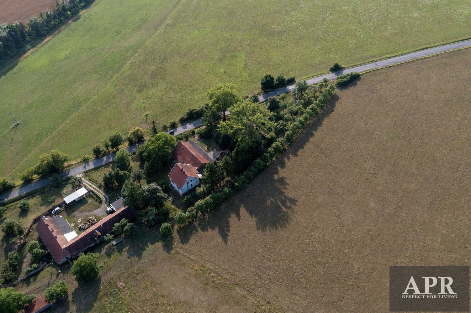 Zemědělské objekty, Nezdenice, okres Uherské Hradiště, Zlínský kraj, 275 m² - 2