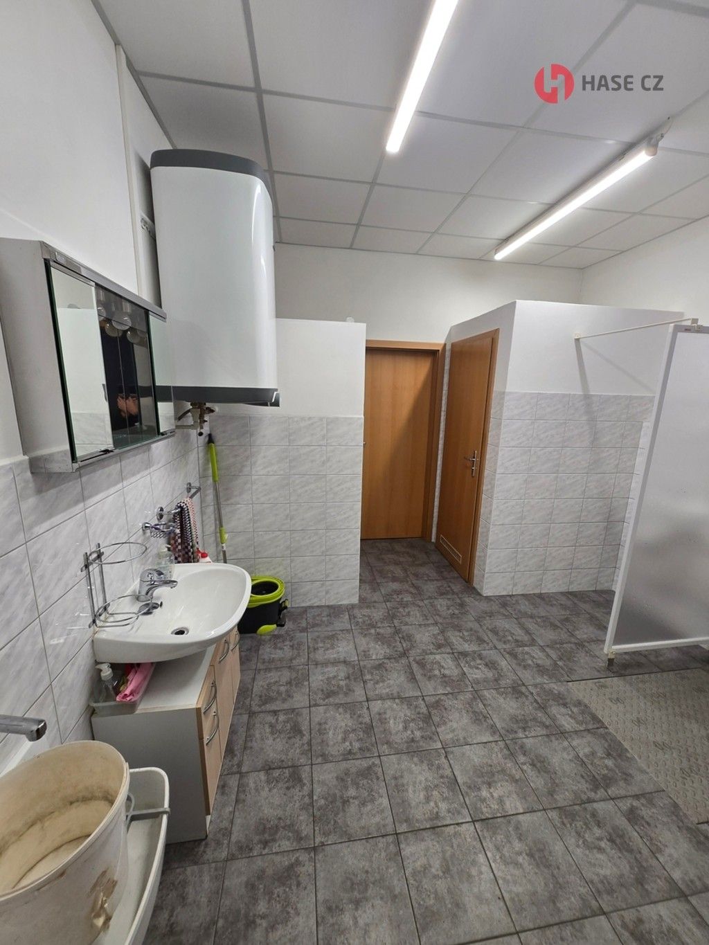 Pronájem sklad - Heřmanice, Nová Paka, 250 m²