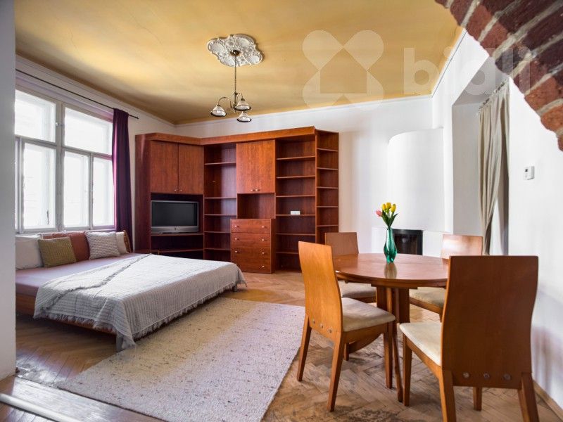 Pronájem byt 1+kk - Na Kozačce, Praha, 56 m²