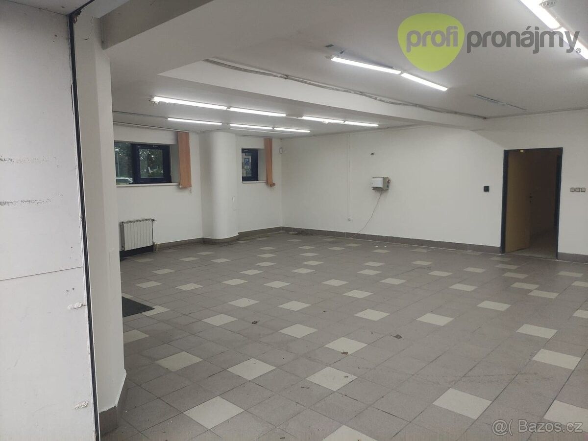 Garáže, Havířov, 736 01