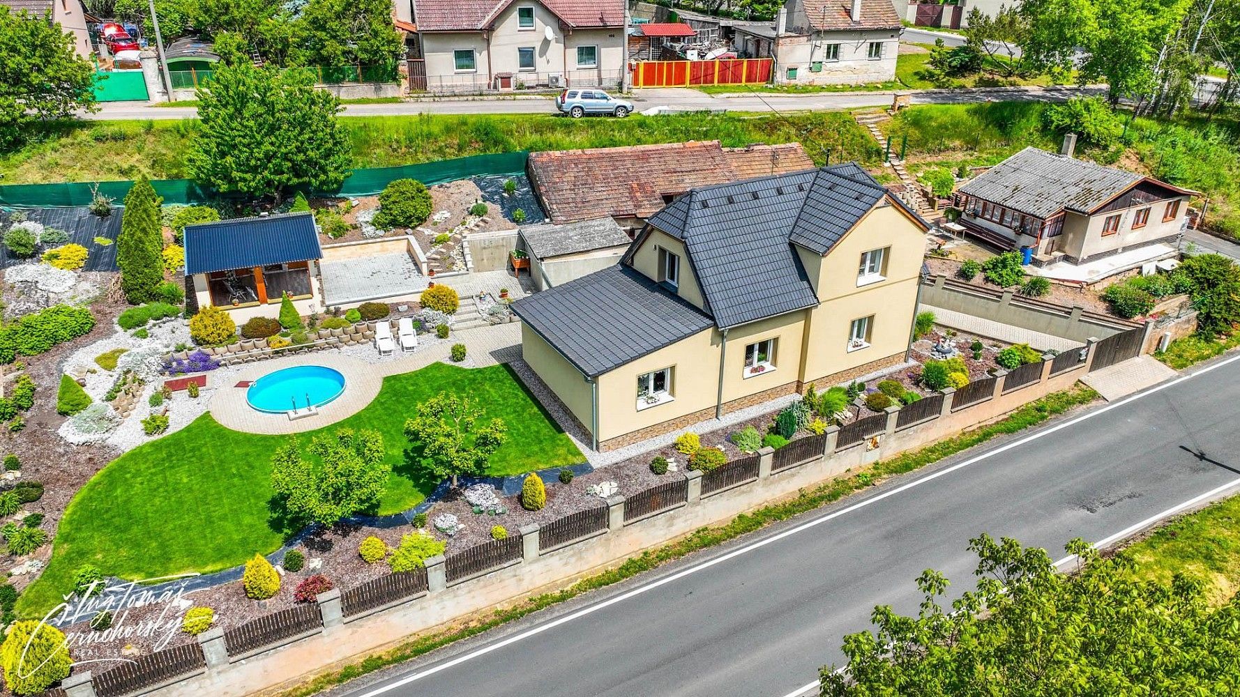 Rodinné domy, Podlešín, okres Kladno, Středočeský kraj, 171 m² - 1