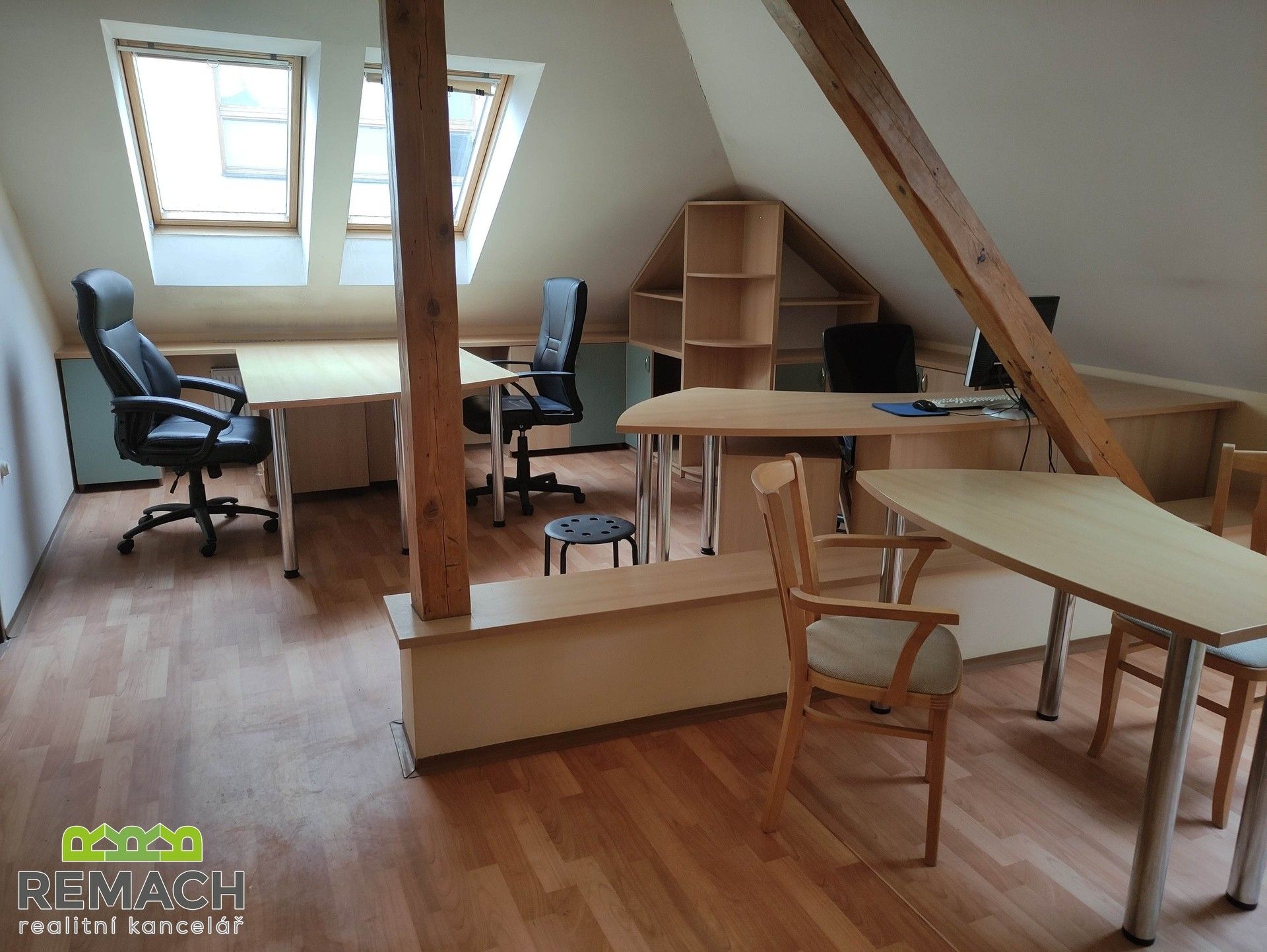 Kanceláře, Mariánské náměstí, Uherské Hradiště, 35 m² - 1
