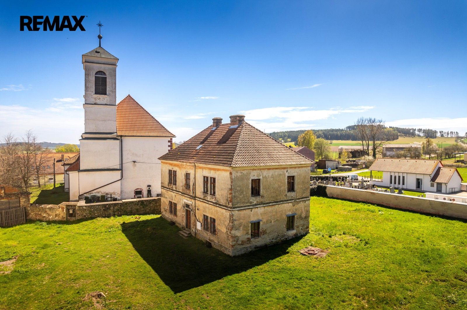Rodinné domy, Předslavice, 415 m² - 1