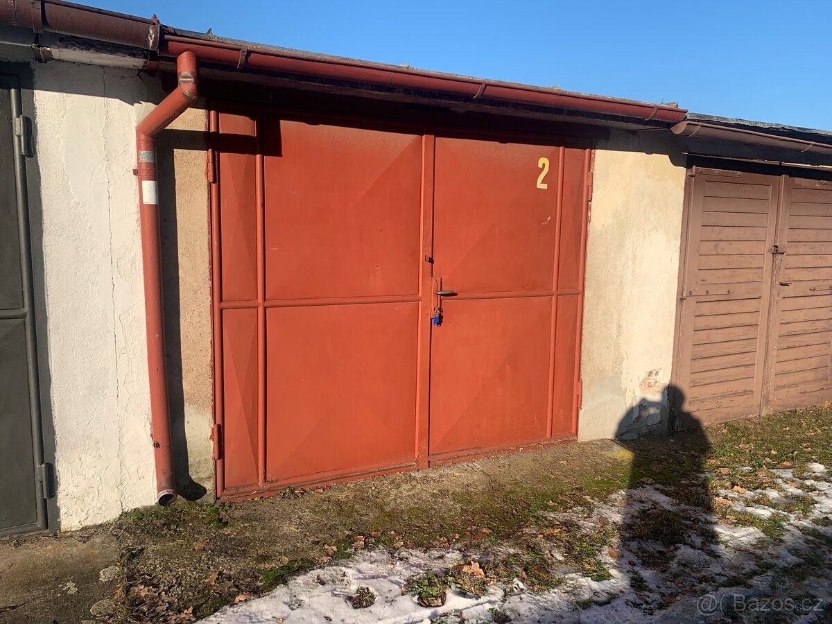 Garáže, Pardubice, 530 06