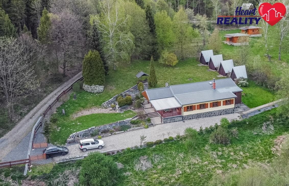 Chaty, Zálužné, Vítkov, 178 m² - 1