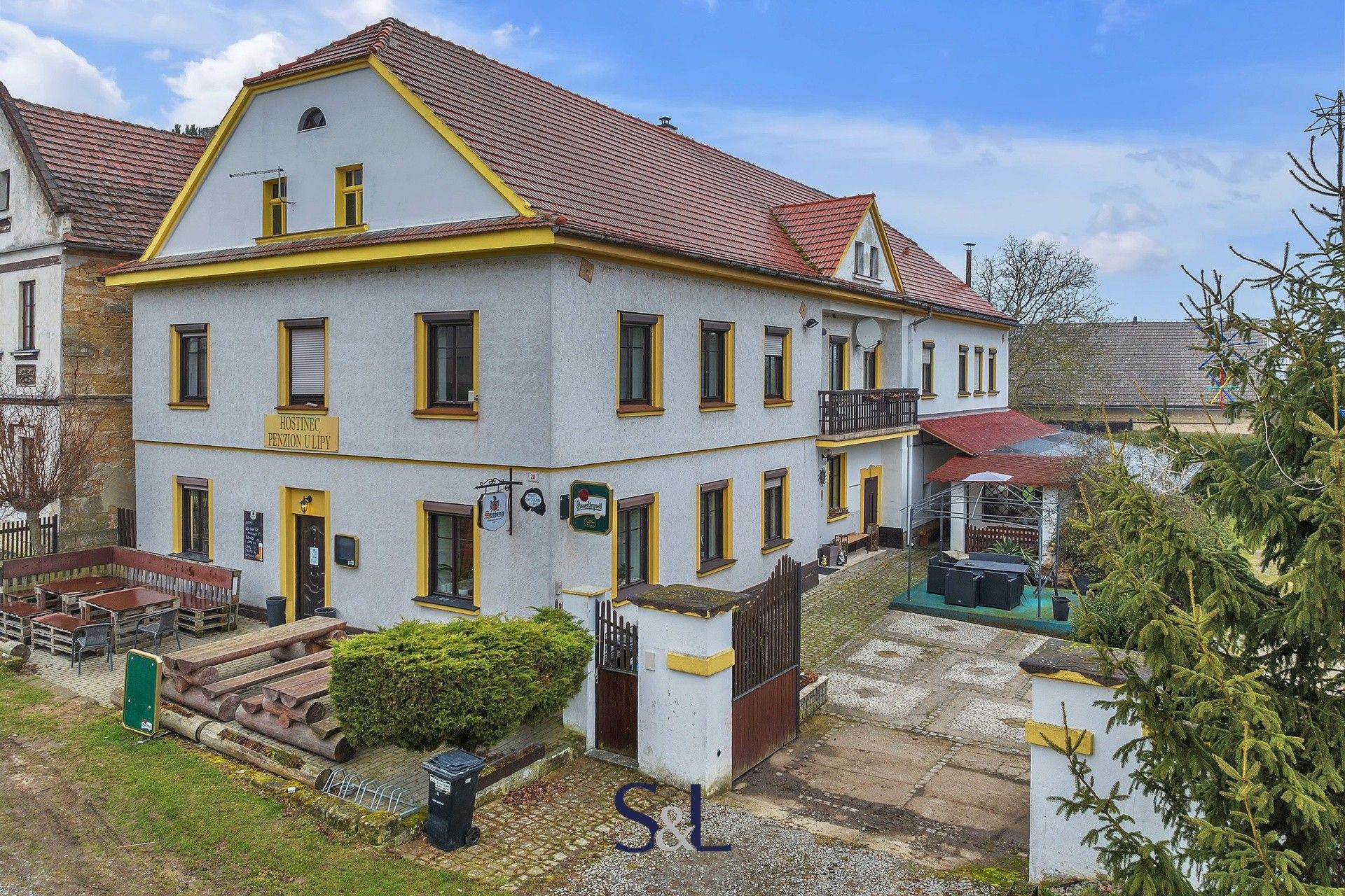Prodej dům - Pavlovice, Jestřebí, 820 m²