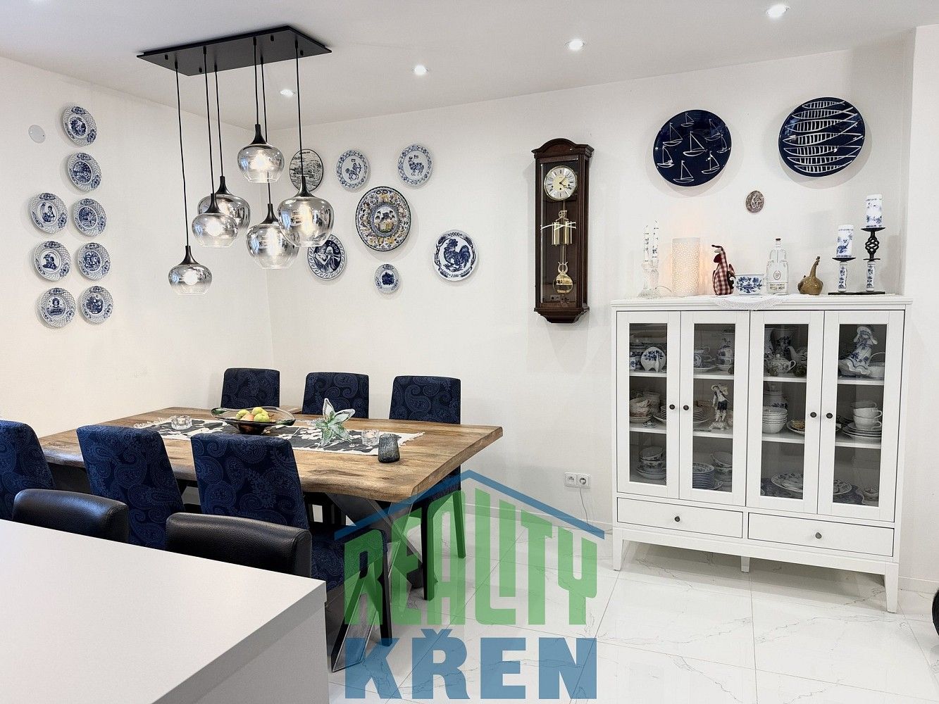 Prodej rodinný dům - Vinařická, Kladno - Švermov, 345 m² - 5