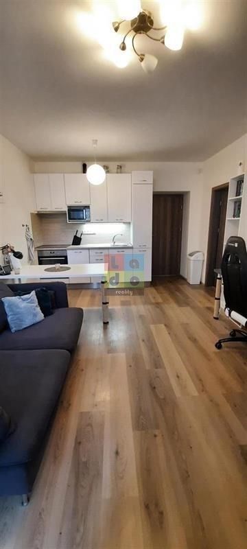 Pronájem byt 2+kk - Zátopkova, Milovice, 44 m²