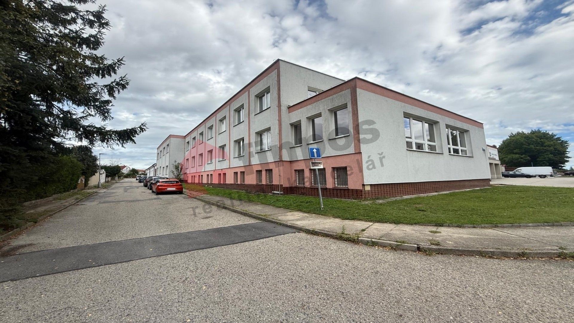 Pronájem kancelář - Na Piketě 535, Jindřichův Hradec, 22 m²