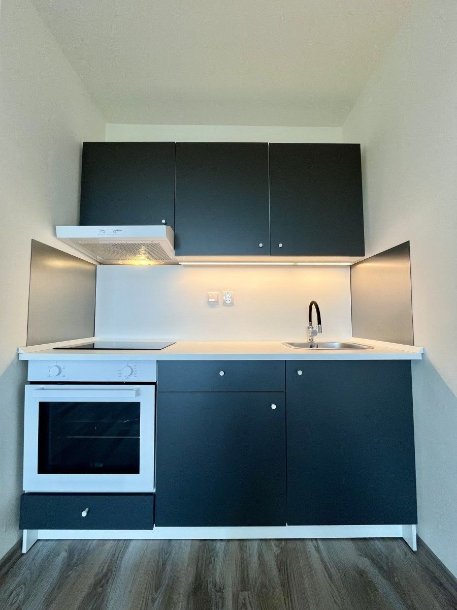 1+kk, Čujkovova, Ostrava, 28 m² - 1