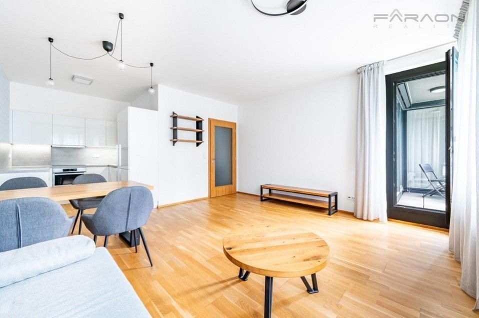 Prodej byt 3+kk - U průhonu, Praha, 75 m²