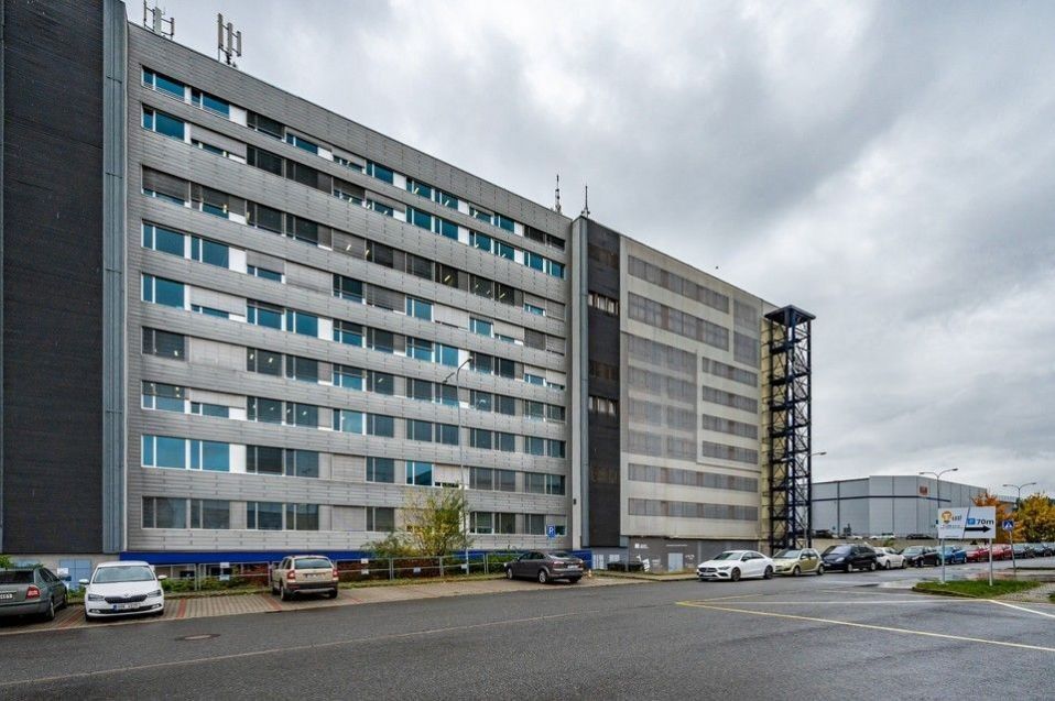 Pronájem kancelář - Průmyslová, Praha, 351 m²