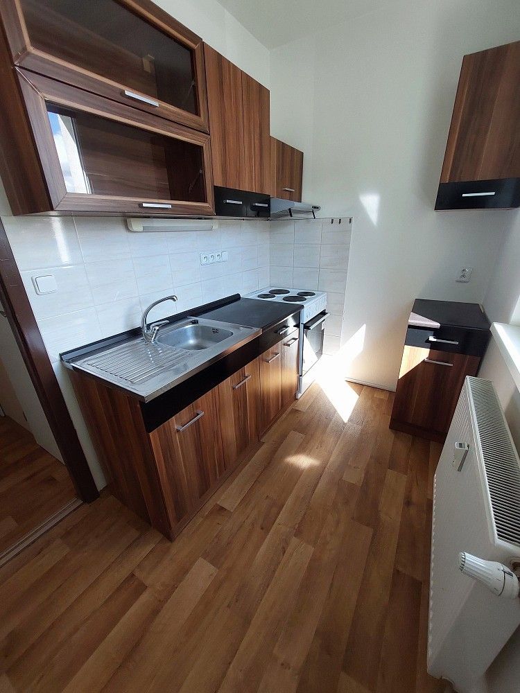 Prodej byt 1+1 - Liberec - Liberec VI-Rochlice, Liberecký kraj, 35 m² - 2