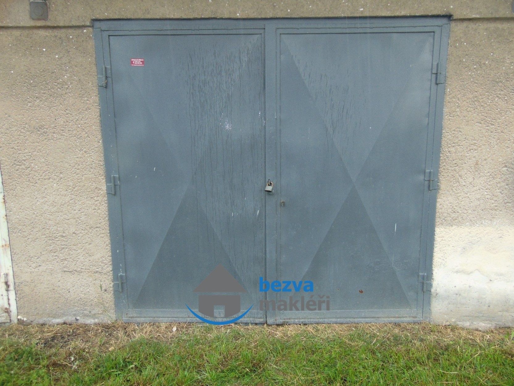 Garáže, Průmyslová, Chrudim, 16 m²