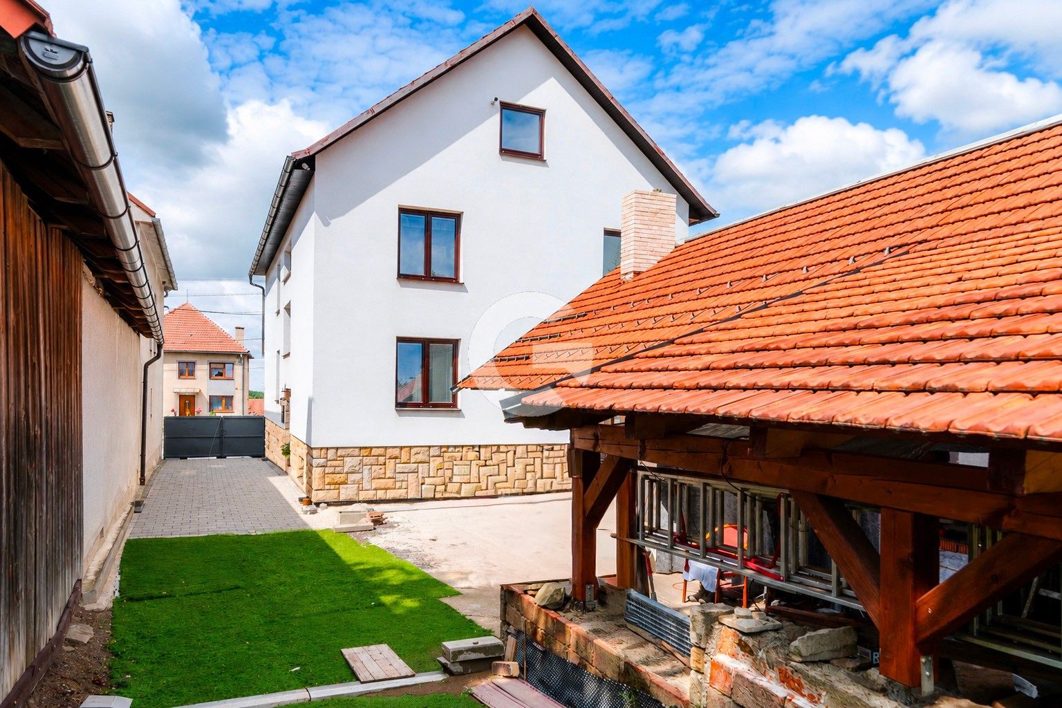 Rodinný dům · 214 m² · Petrůvka - 1