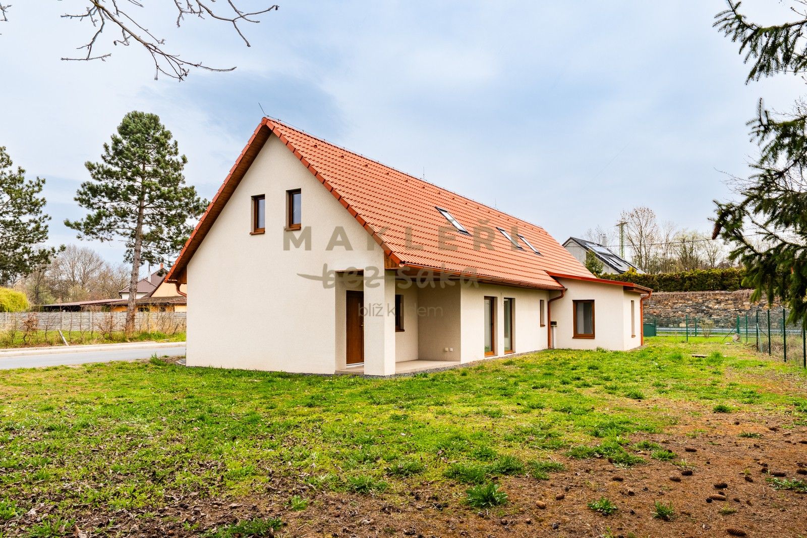Rodinné domy, Třebešice, 236 m² - 1