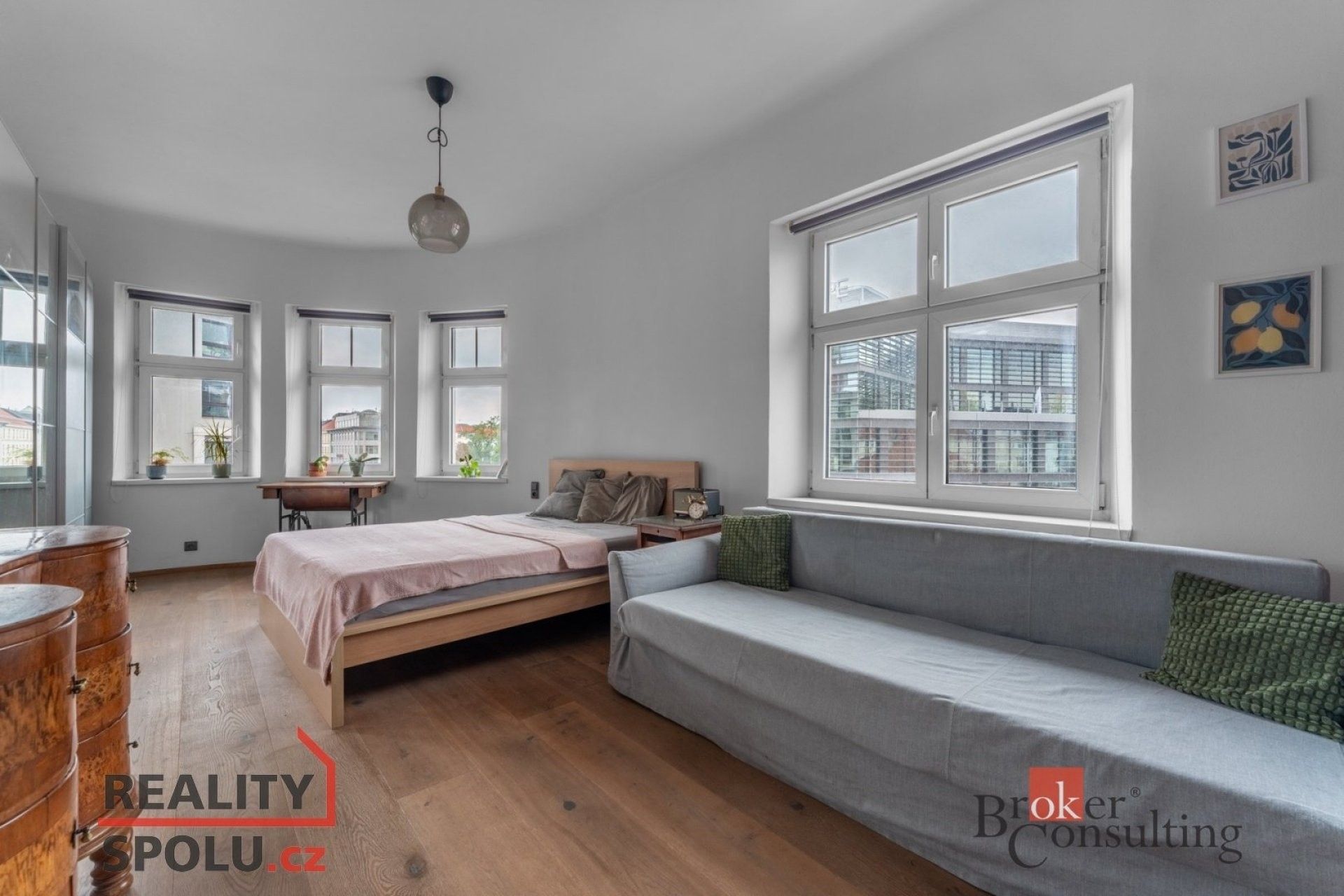 3+kk, U Uranie, Praha, 95 m²