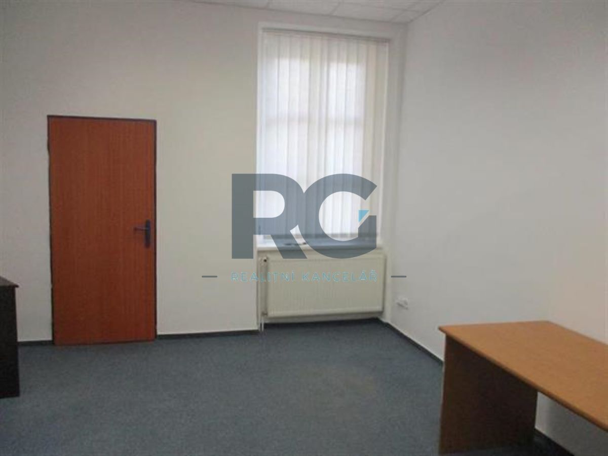 Kanceláře, třída Národní svobody, Písek, 12 m²