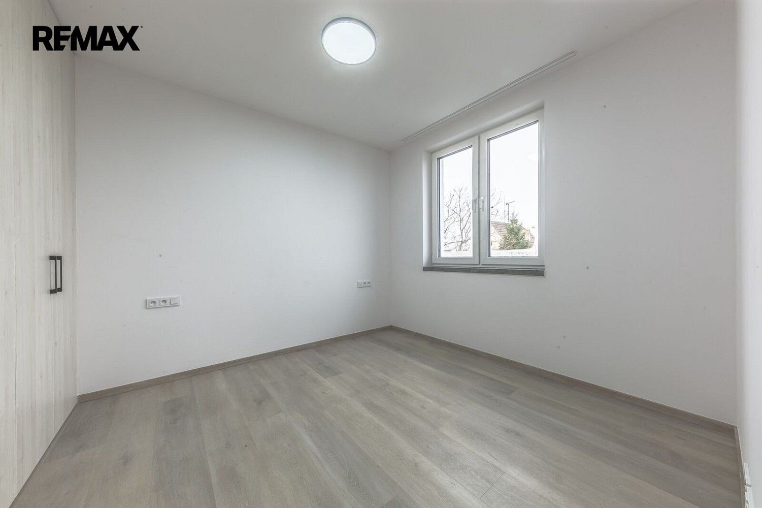 Pronájem byt 2+kk - Veleslavínova, Kladno - Kročehlavy, 39 m² - 2