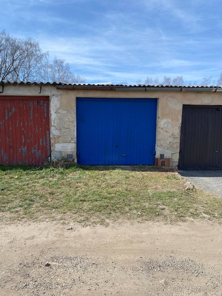 Garáže, Cheb, 350 02 - 1