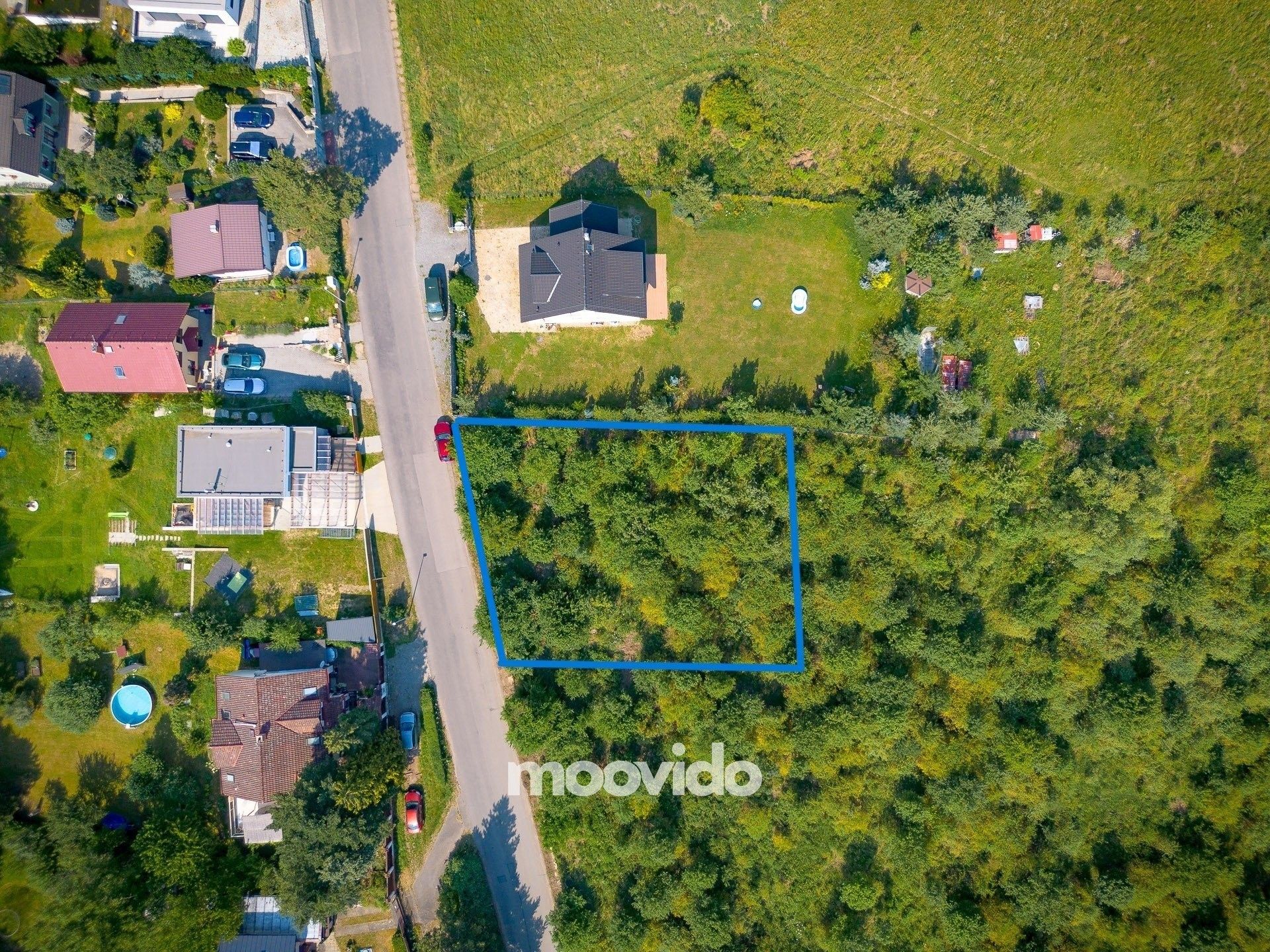 Pozemek pro bydlení, 744 m²