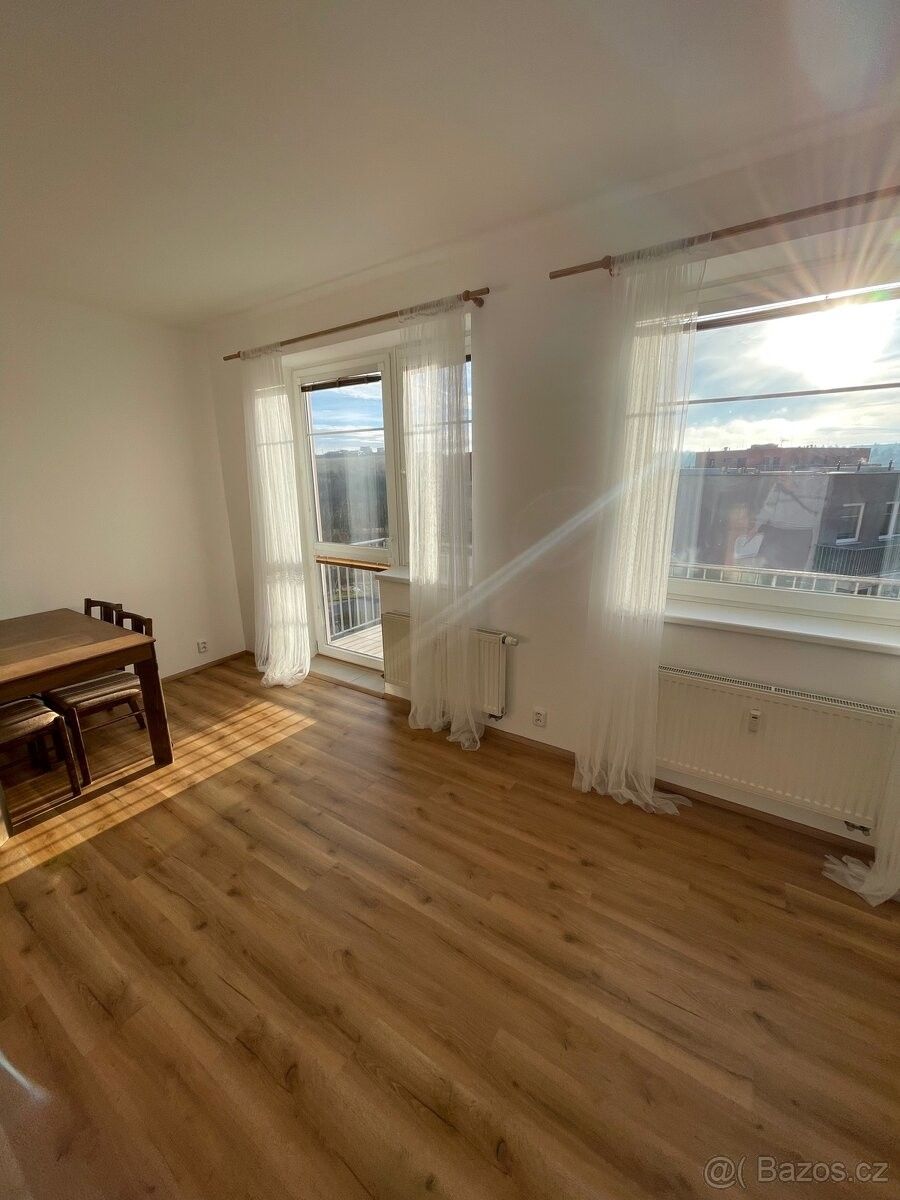 Pronájem byt - Jihlava, 586 01