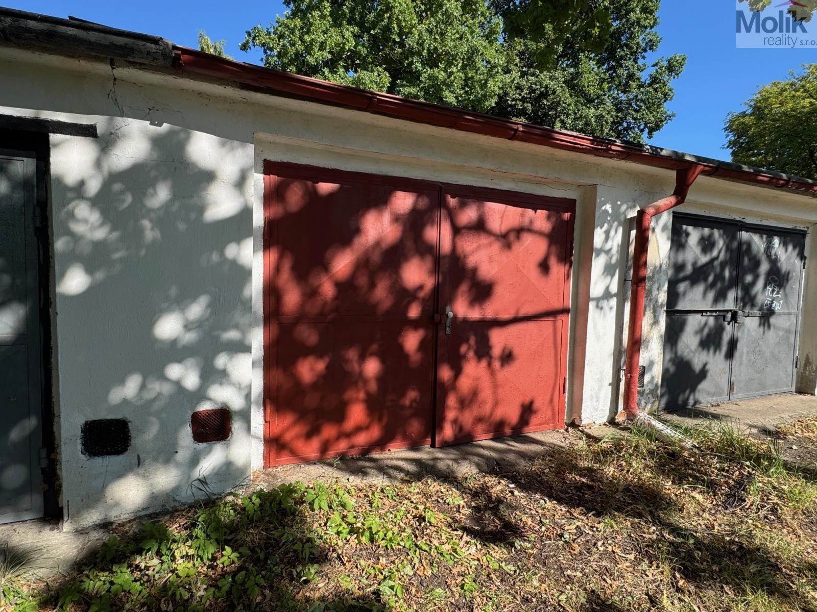 Garáže, U Koldomu, Litvínov, 29 m²