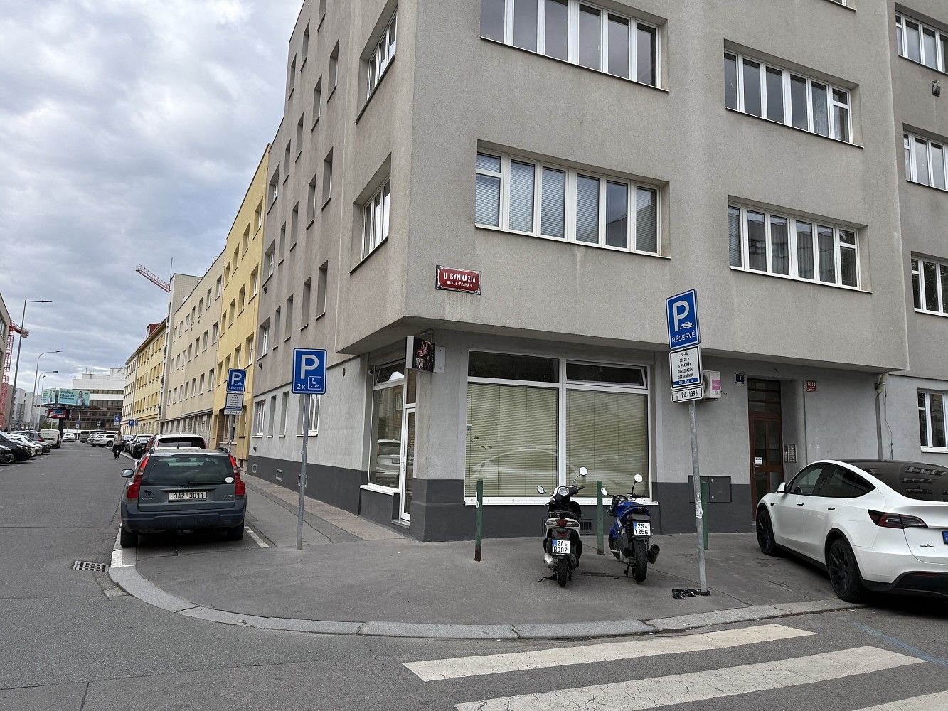 Obchodní prostory, U gymnázia, Praha 4 - Nusle, 65 m²