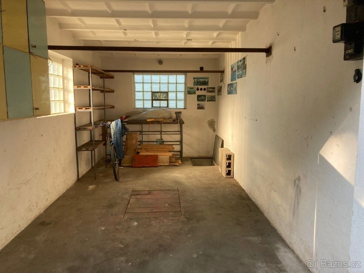 Prodej garáž - Tábor, 390 01