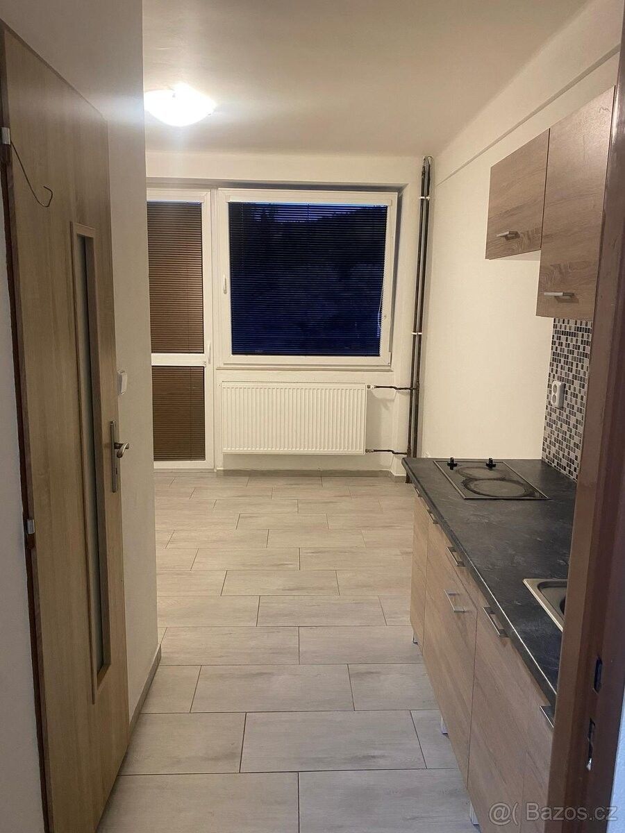 Pronájem byt - Oskava, 788 01