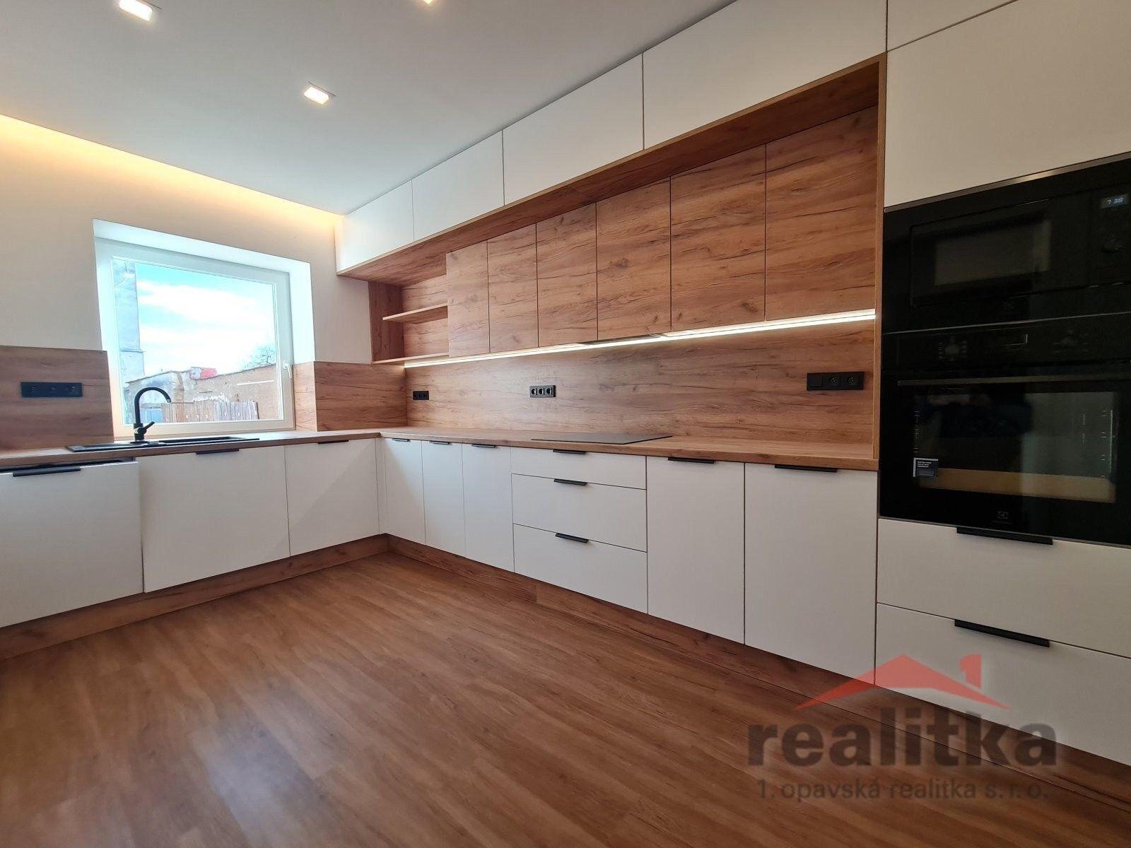 2+1, Otáhalova, Opava, 54 m²