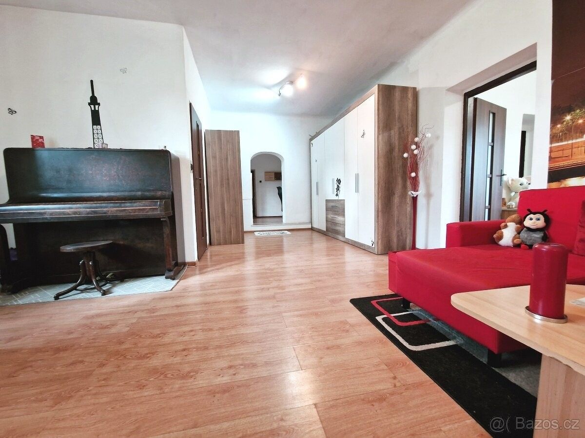 Prodej dům - Karviná, 733 01, 186 m²