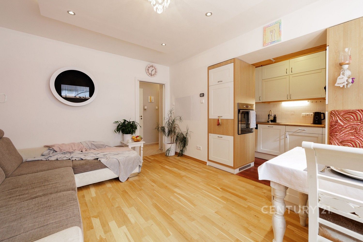 3+kk, Na Šutce, Praha 8 - Troja, 68 m² - 1