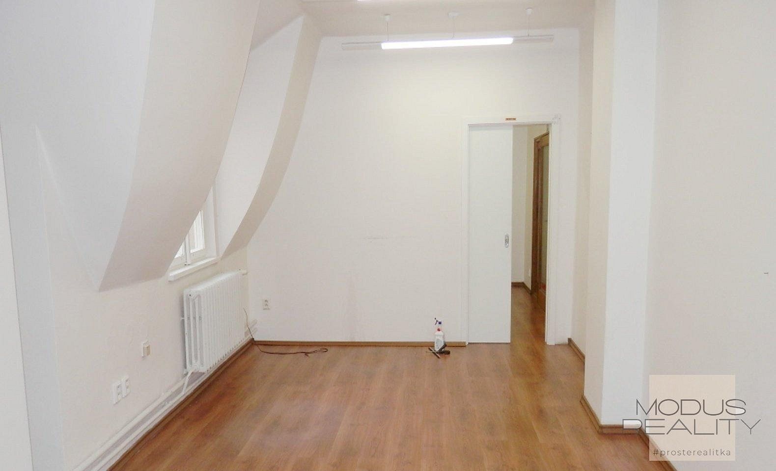 Kancelář, 33 m²