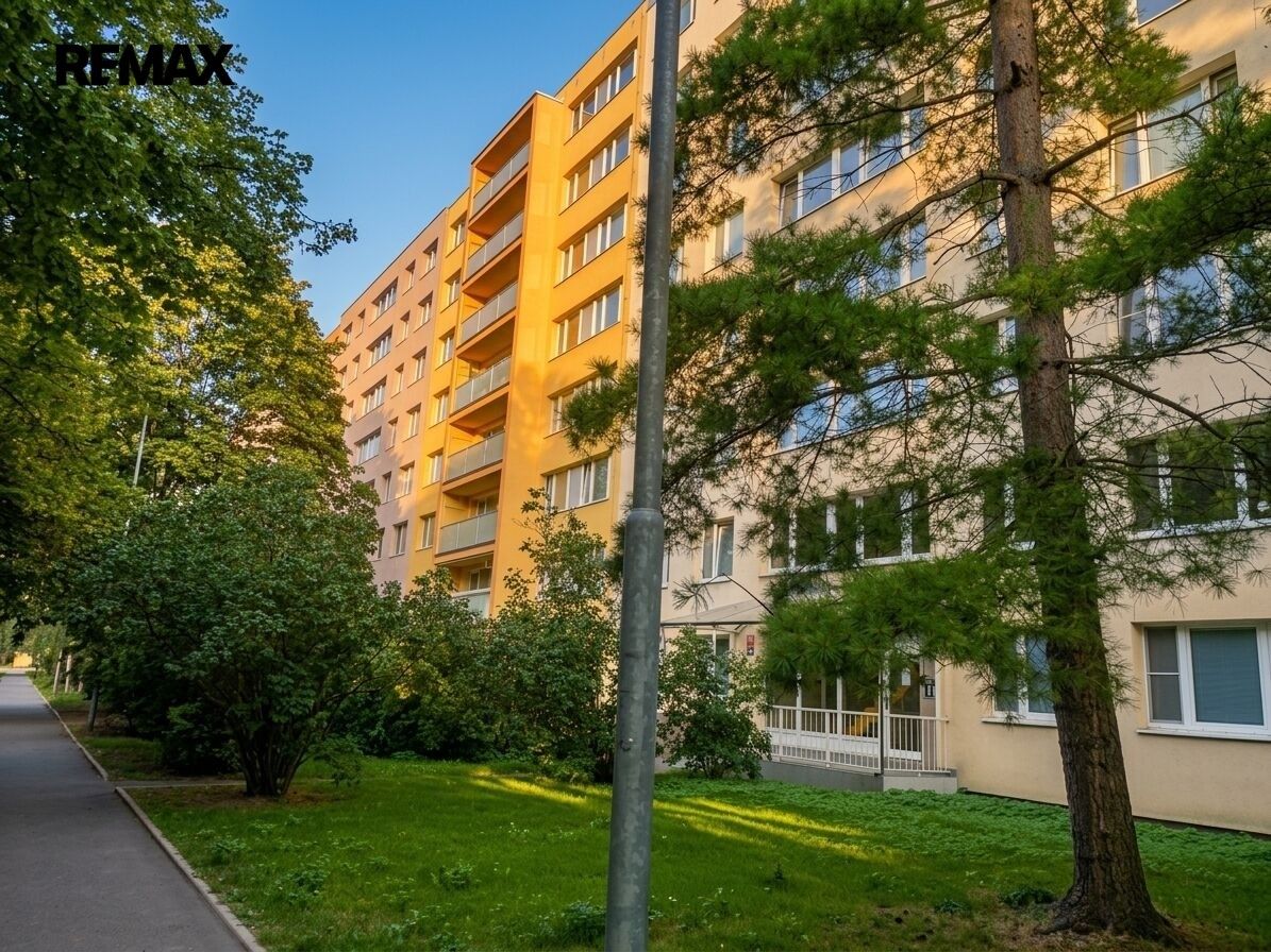 3+1, Veltruská 604, Praha Prosek, 52 m² - 1