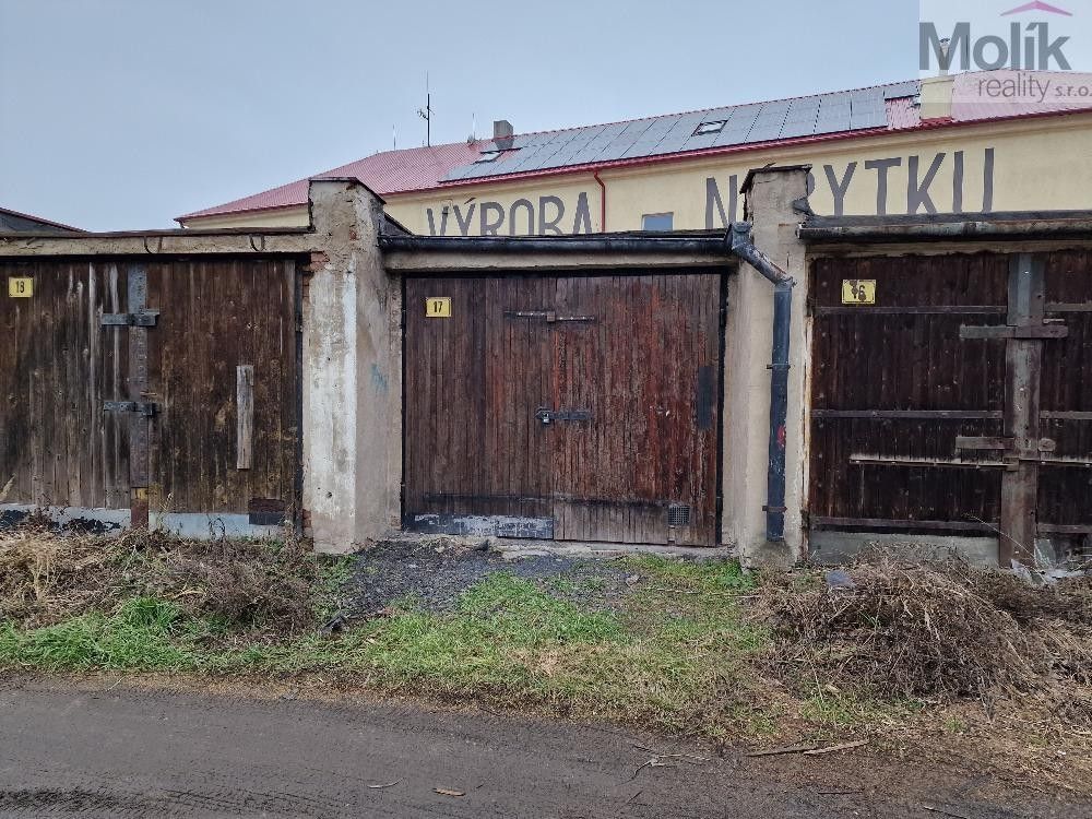 Garáže, nám. 5. května, Obrnice, 24 m²