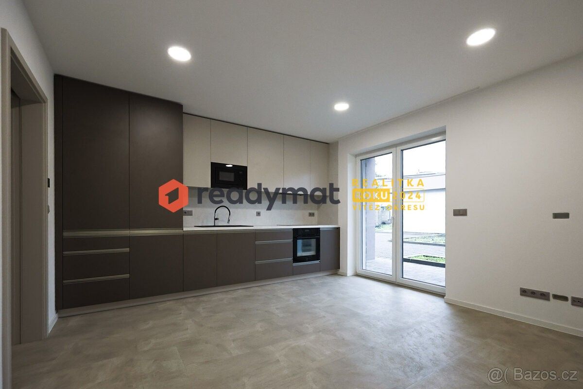 Byty, Dubňany, 696 03