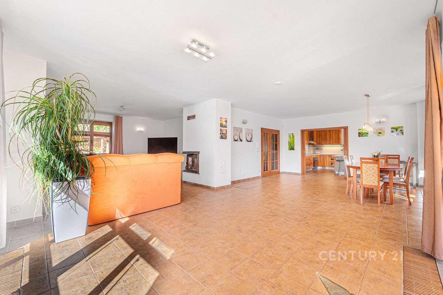 Prodej rodinný dům - Sázava, okres Benešov, 327 m² - 5