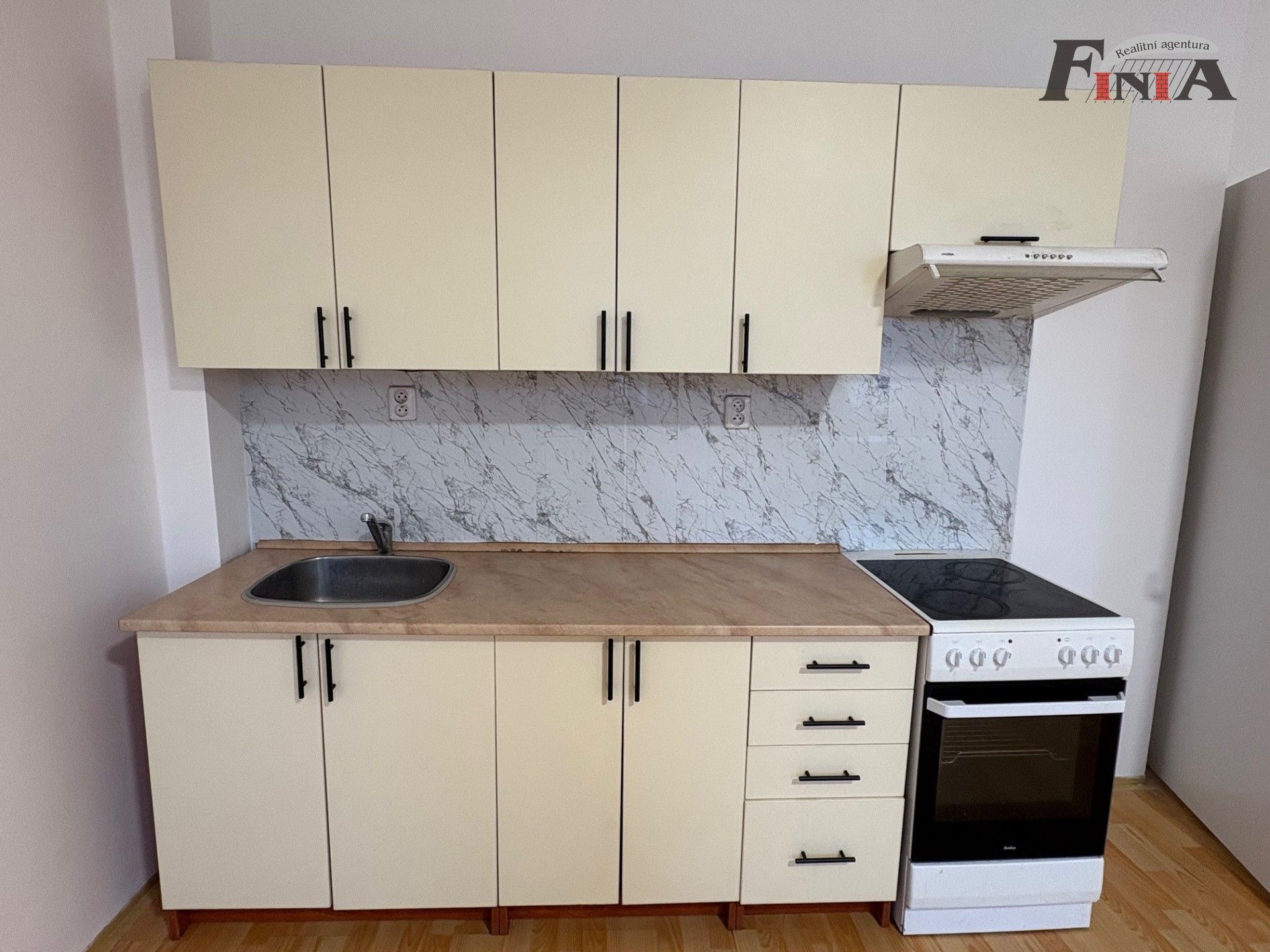 2+kk, Hvězdovská, Mimoň, 52 m²