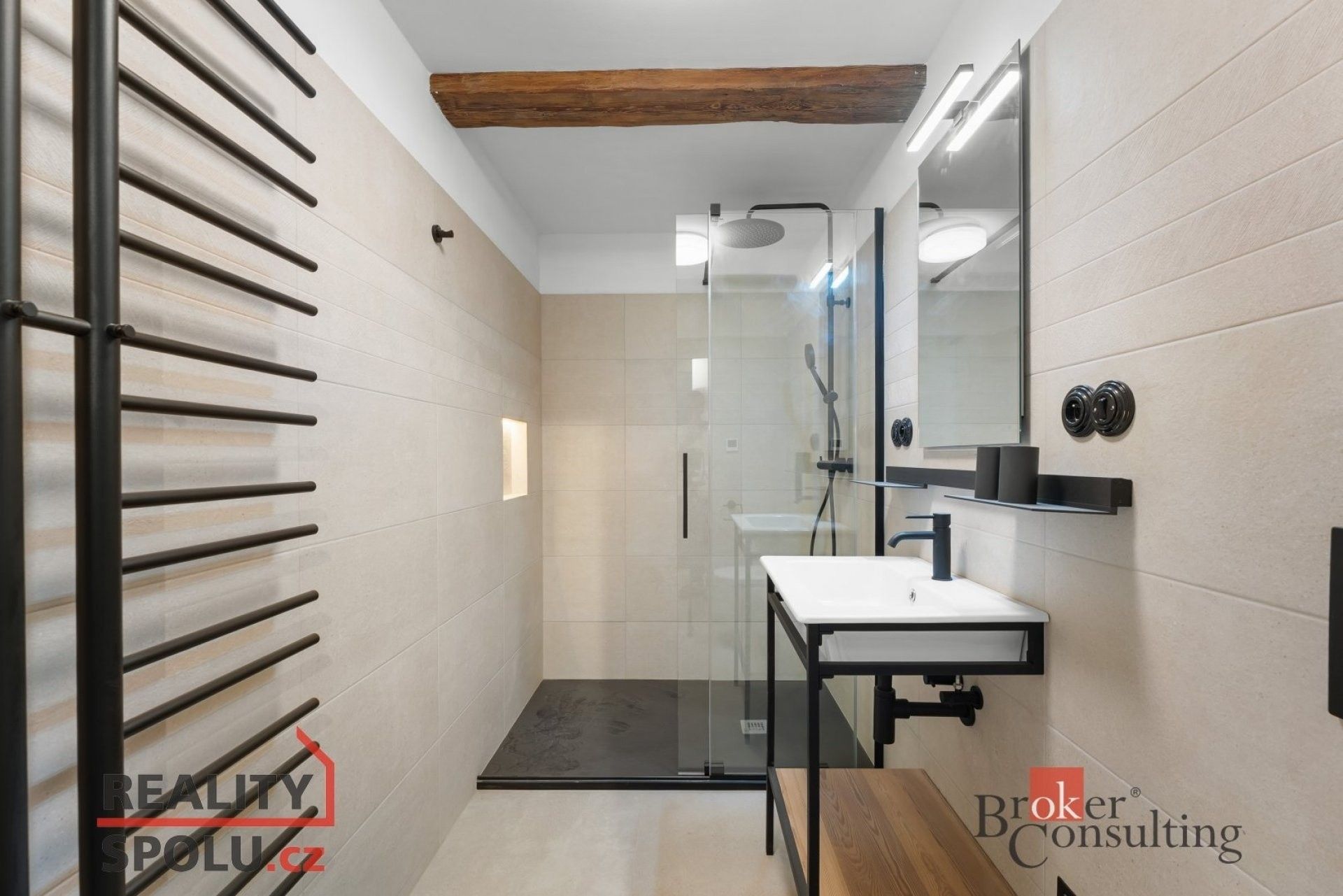Prodej byt 3+kk - Slavíkova 1, Jince, 118 m² - 5