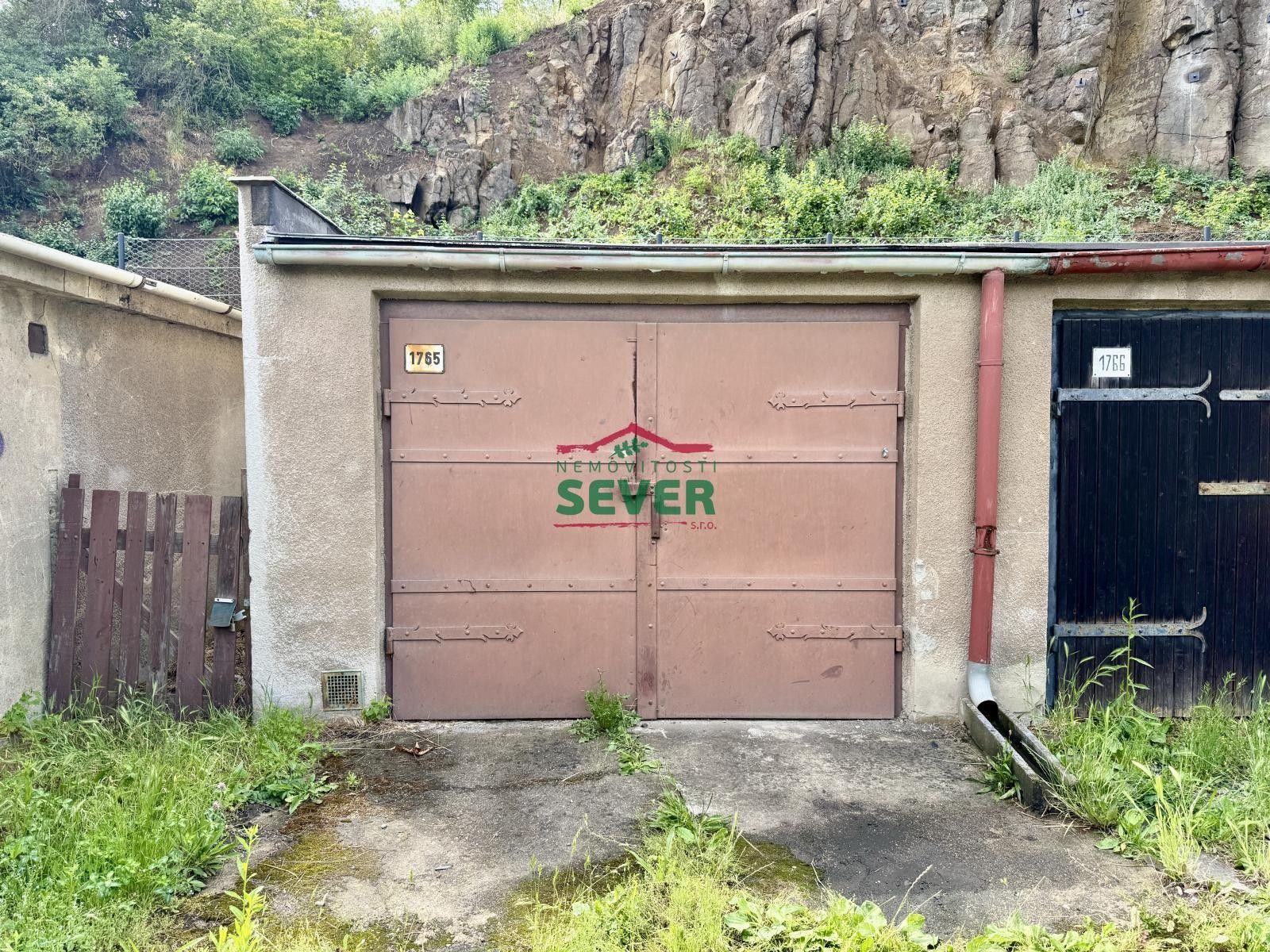Garáže, Mostecké Předměstí, Bílina, 23 m² - 1