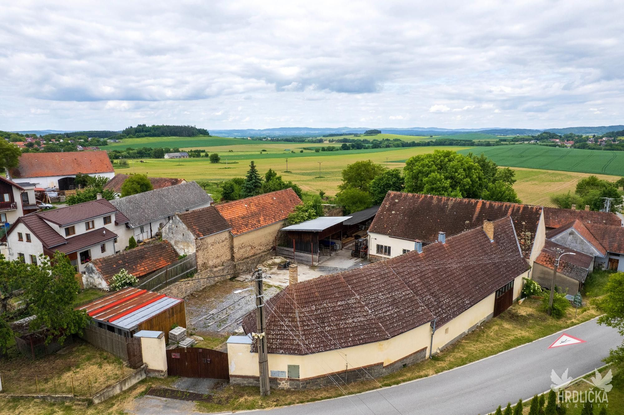 Prodej výrobní prostory - Sudkovice, Miloňovice, 369 m²