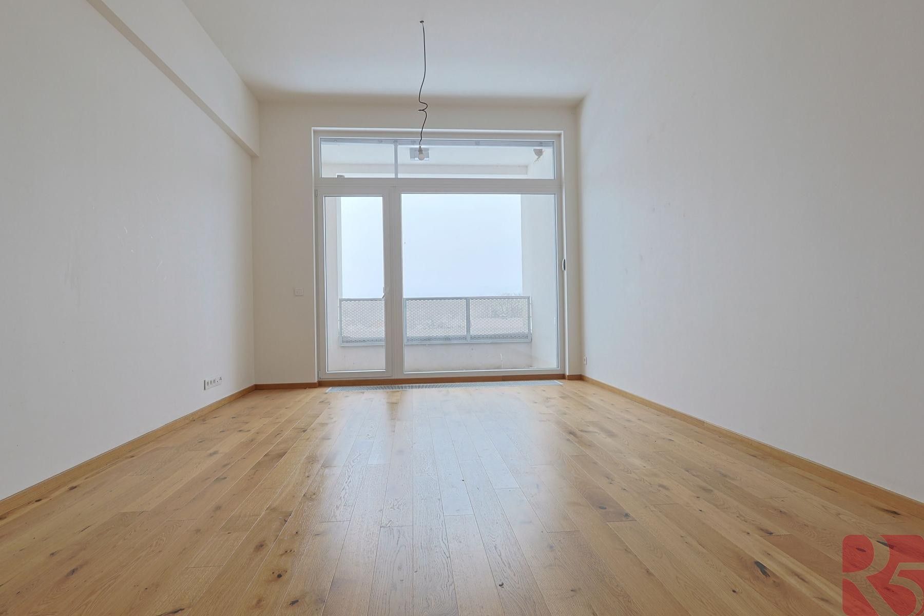 Pronájem byt 2+kk - Praha 12, Praha, 56 m²