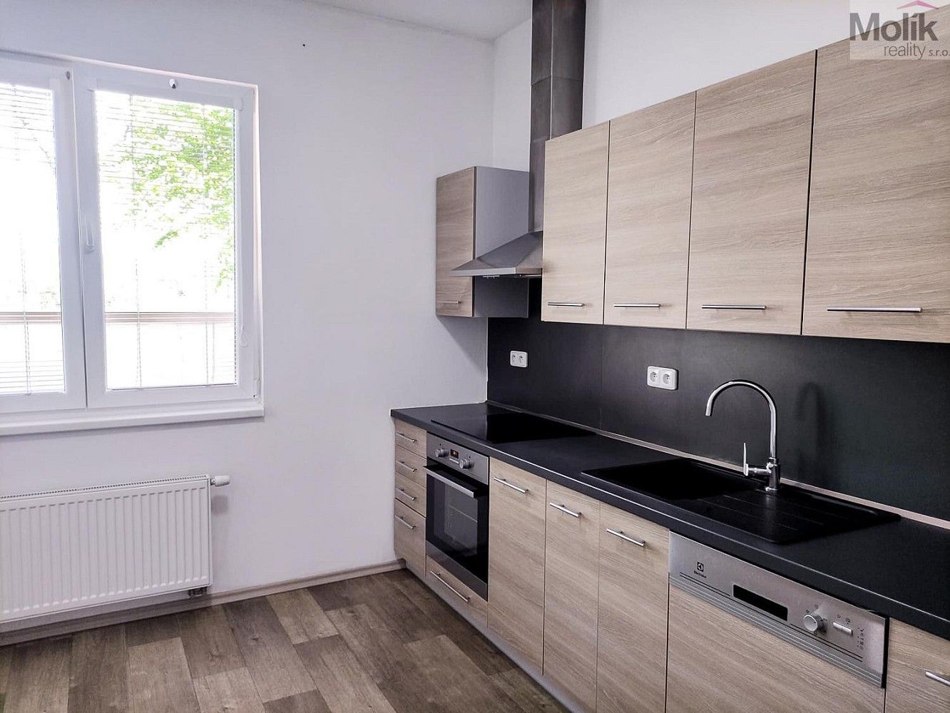 Komerční nemovitost · 2 493 m² · Duchcov, okres Teplice, Ústecký kraj - 3
