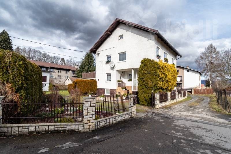 Rodinné domy, Dolní Lomná, 230 m²