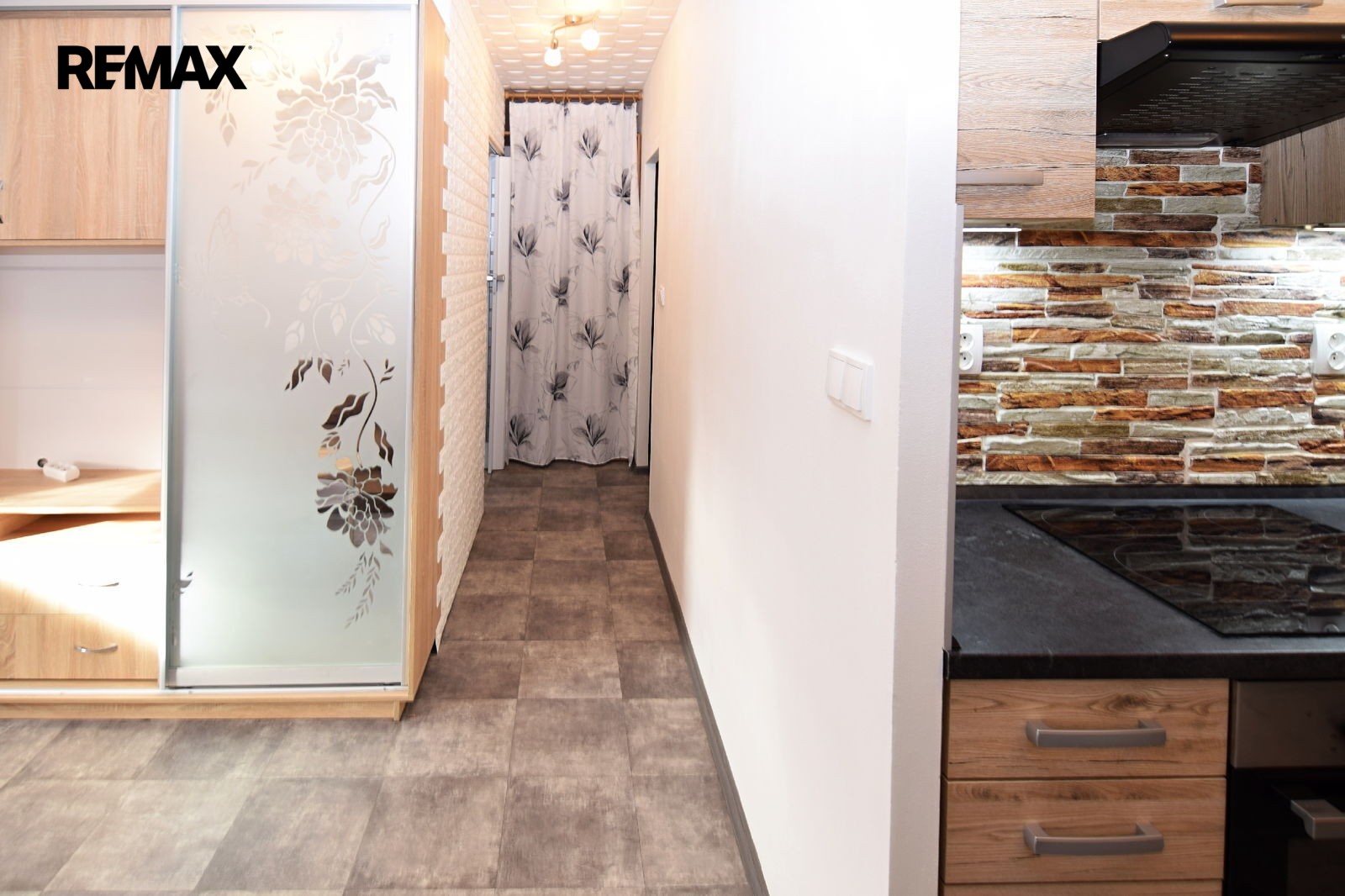 Pronájem byt 2+kk - Sadová 2134, Nymburk, 35 m² - 5